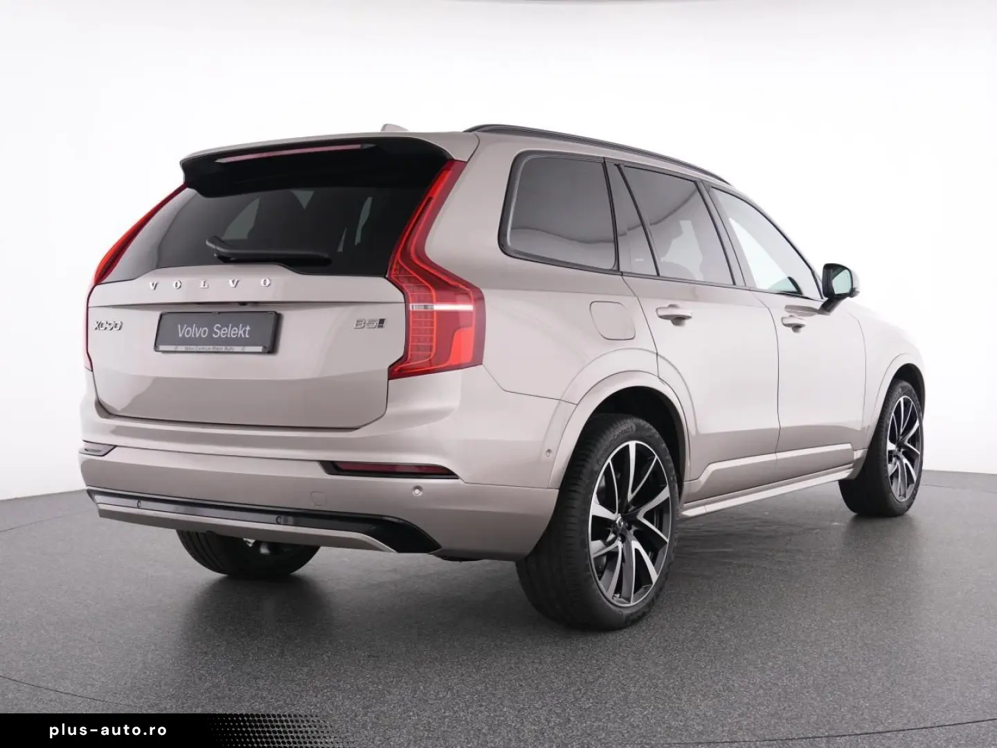 VOLVO XC90 B5 AWD Ultimate Dark