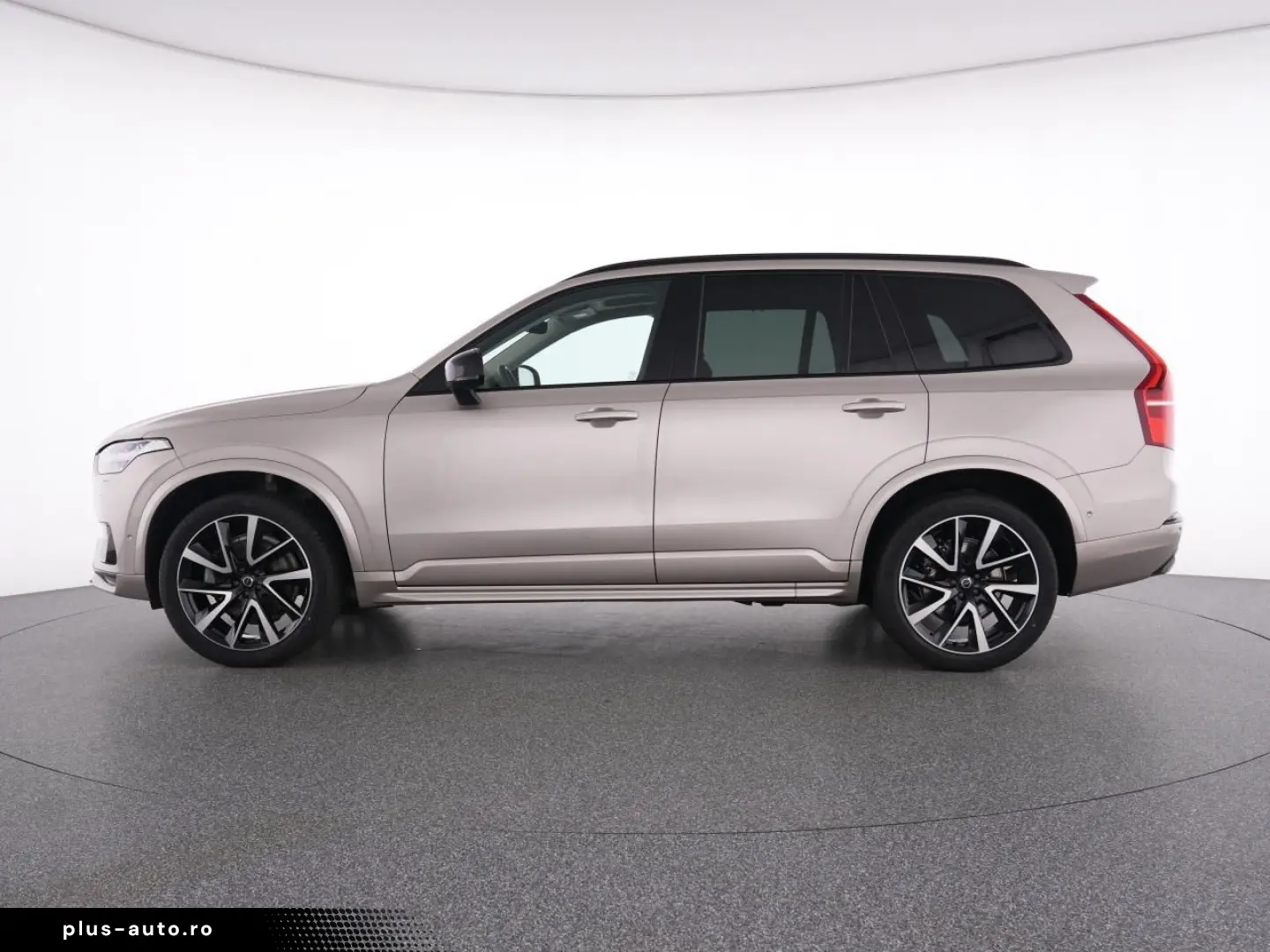 VOLVO XC90 B5 AWD Ultimate Dark