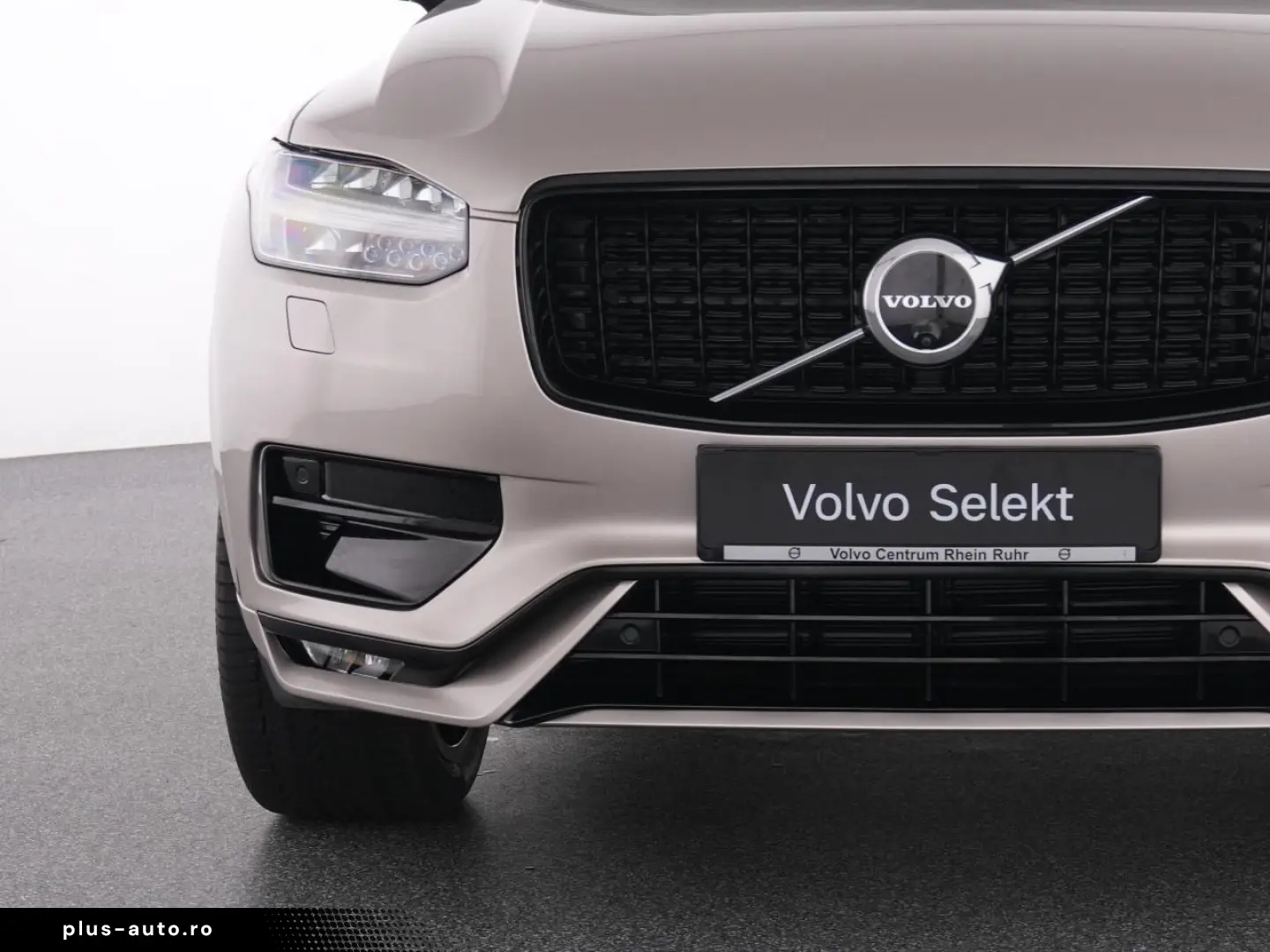 VOLVO XC90 B5 AWD Ultimate Dark