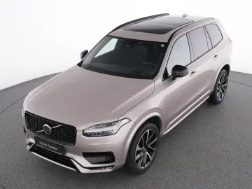 VOLVO XC90 B5 AWD Ultimate Dark