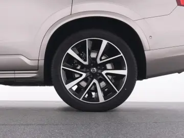 VOLVO XC90 B5 AWD Ultimate Dark