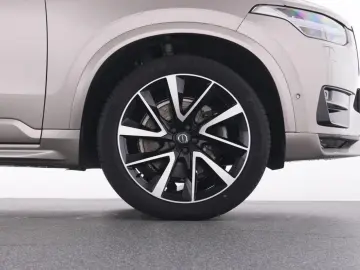 VOLVO XC90 B5 AWD Ultimate Dark