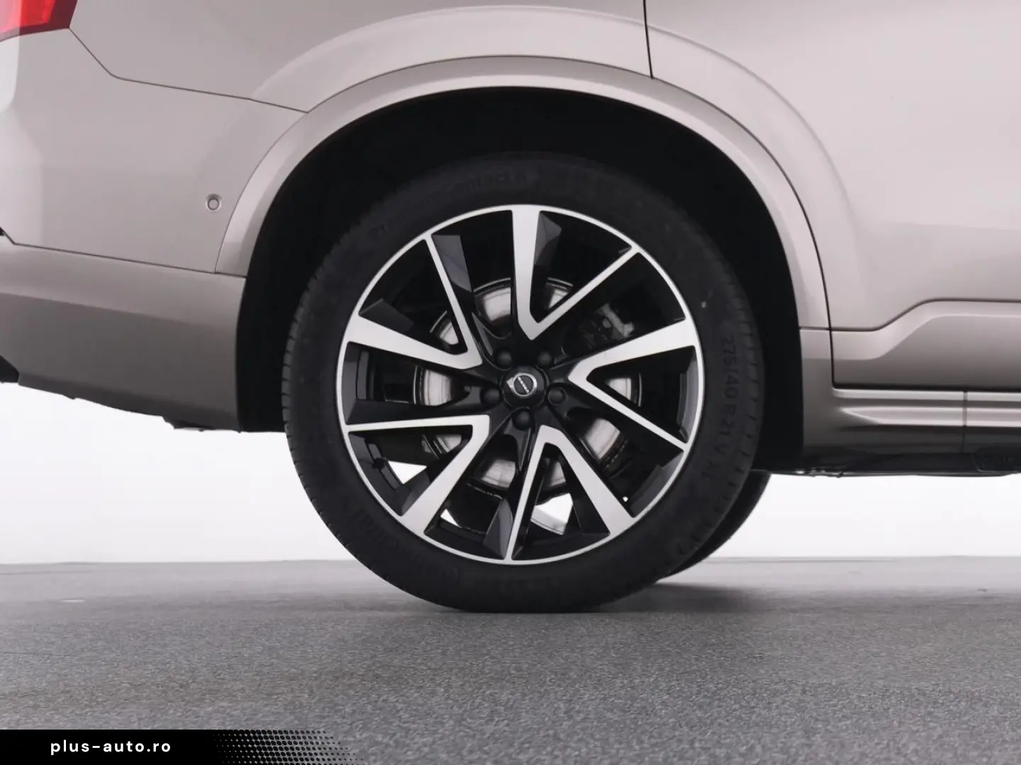 VOLVO XC90 B5 AWD Ultimate Dark