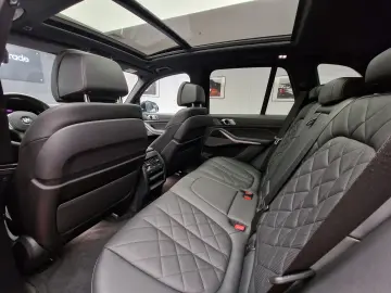 BMW X5 xDrive 30d M Packet