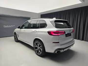 BMW X5 xDrive 30d M Packet