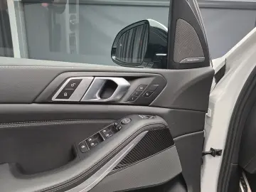 BMW X5 xDrive 30d M Packet