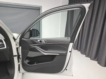 BMW X5 xDrive 30d M Packet