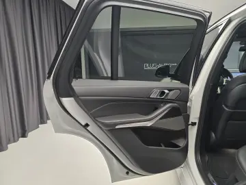 BMW X5 xDrive 30d M Packet