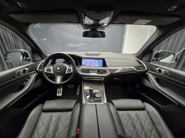 BMW X5 xDrive 30d M Packet