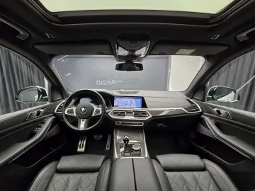 BMW X5 xDrive 30d M Packet