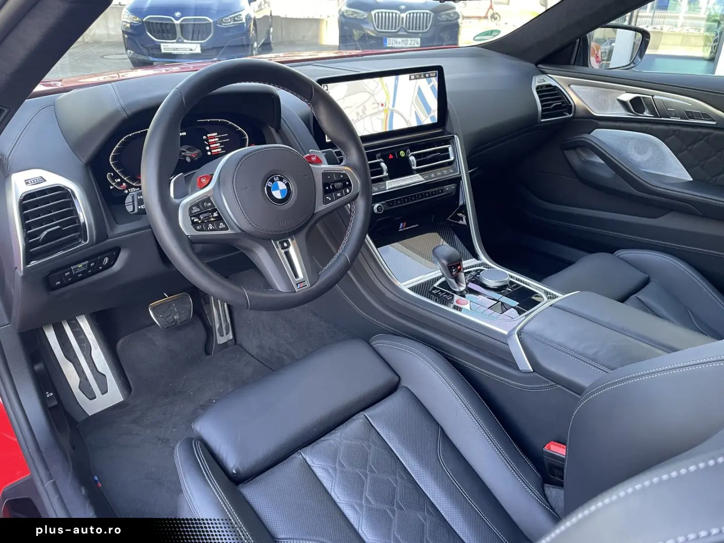 BMW M8 Competition Coupé xDrive 360  B&W Carbon ext.