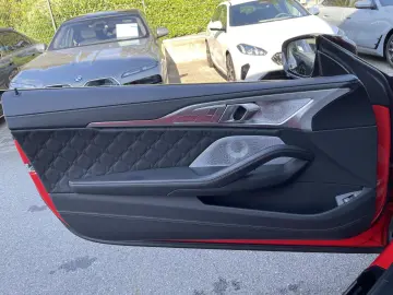 BMW M8 Competition Coupé xDrive 360  B&W Carbon ext.