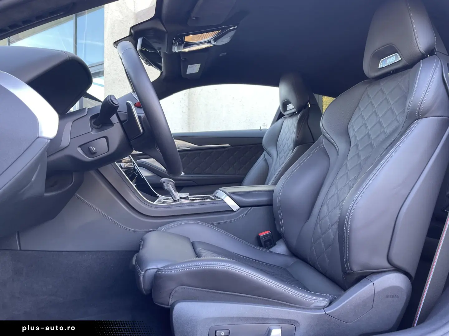 BMW M8 Competition Coupé xDrive 360  B&W Carbon ext.