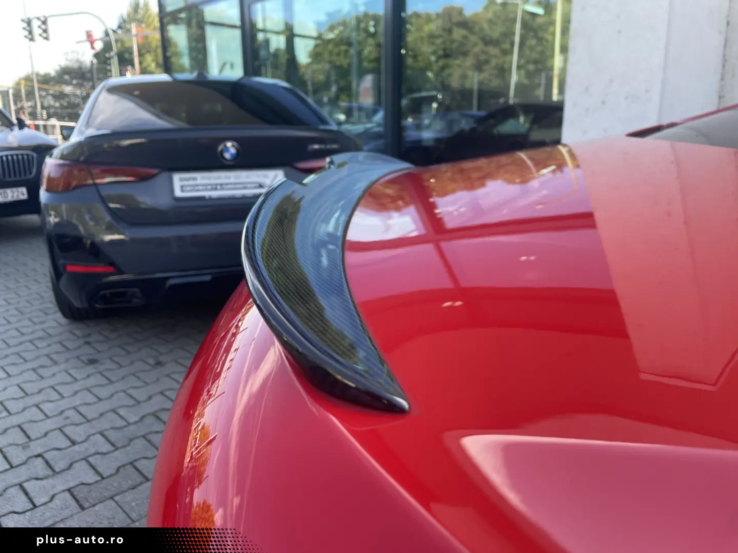 BMW M8 Competition Coupé xDrive 360  B&W Carbon ext.