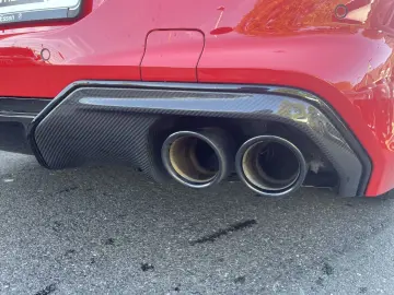 BMW M8 Competition Coupé xDrive 360  B&W Carbon ext.