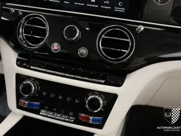 ROLLS ROYCE Spectre Bespoke Starburst Driving HeatComfort