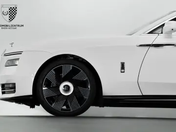 ROLLS ROYCE Spectre Bespoke Starburst Driving HeatComfort