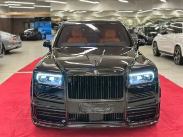 ROLLS ROYCE CULLINAN BLACK BADGE MANSORY 6TKM VOLL