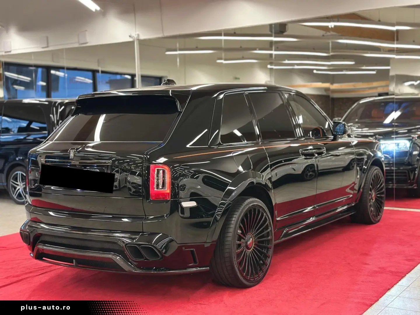 ROLLS ROYCE CULLINAN BLACK BADGE MANSORY 6TKM VOLL