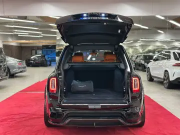 ROLLS ROYCE CULLINAN BLACK BADGE MANSORY 6TKM VOLL