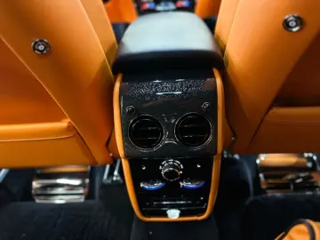 ROLLS ROYCE CULLINAN BLACK BADGE MANSORY 6TKM VOLL