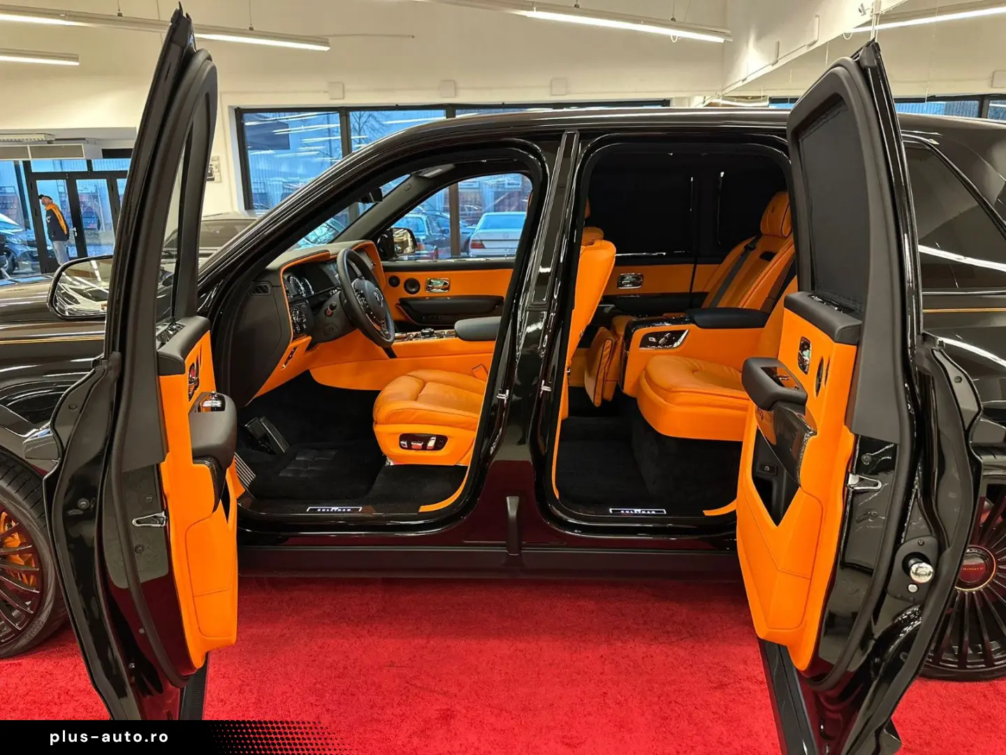 ROLLS ROYCE CULLINAN BLACK BADGE MANSORY 6TKM VOLL