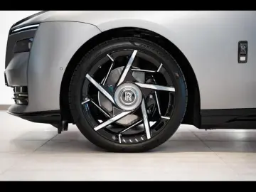 ROLLS ROYCE Spectre Black Badge