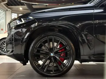 BMW X5 M60i x