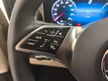 MERCEDES-BENZ V 250 d 4M AVA L Distro Standhzg Leder 360