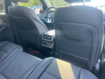 MERCEDES-BENZ GLS 400