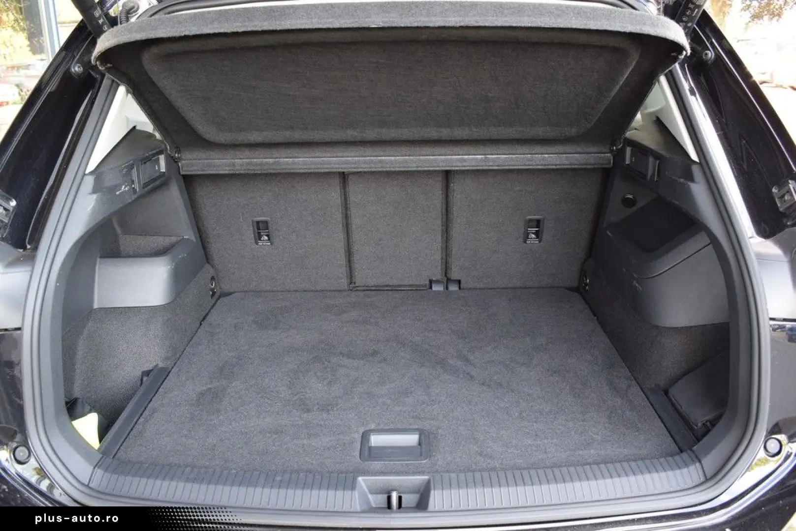 VW Tiguan TDI 2.0 DSG  Elegance AHK StandHz Leder