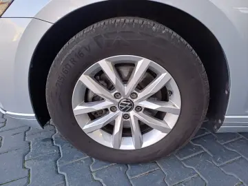VW Passat Variant Business TDI DSG