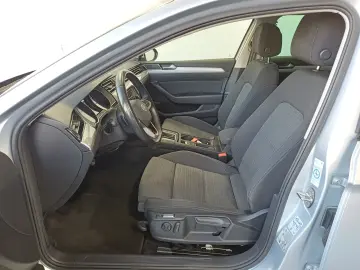 VW Passat Variant Business TDI DSG