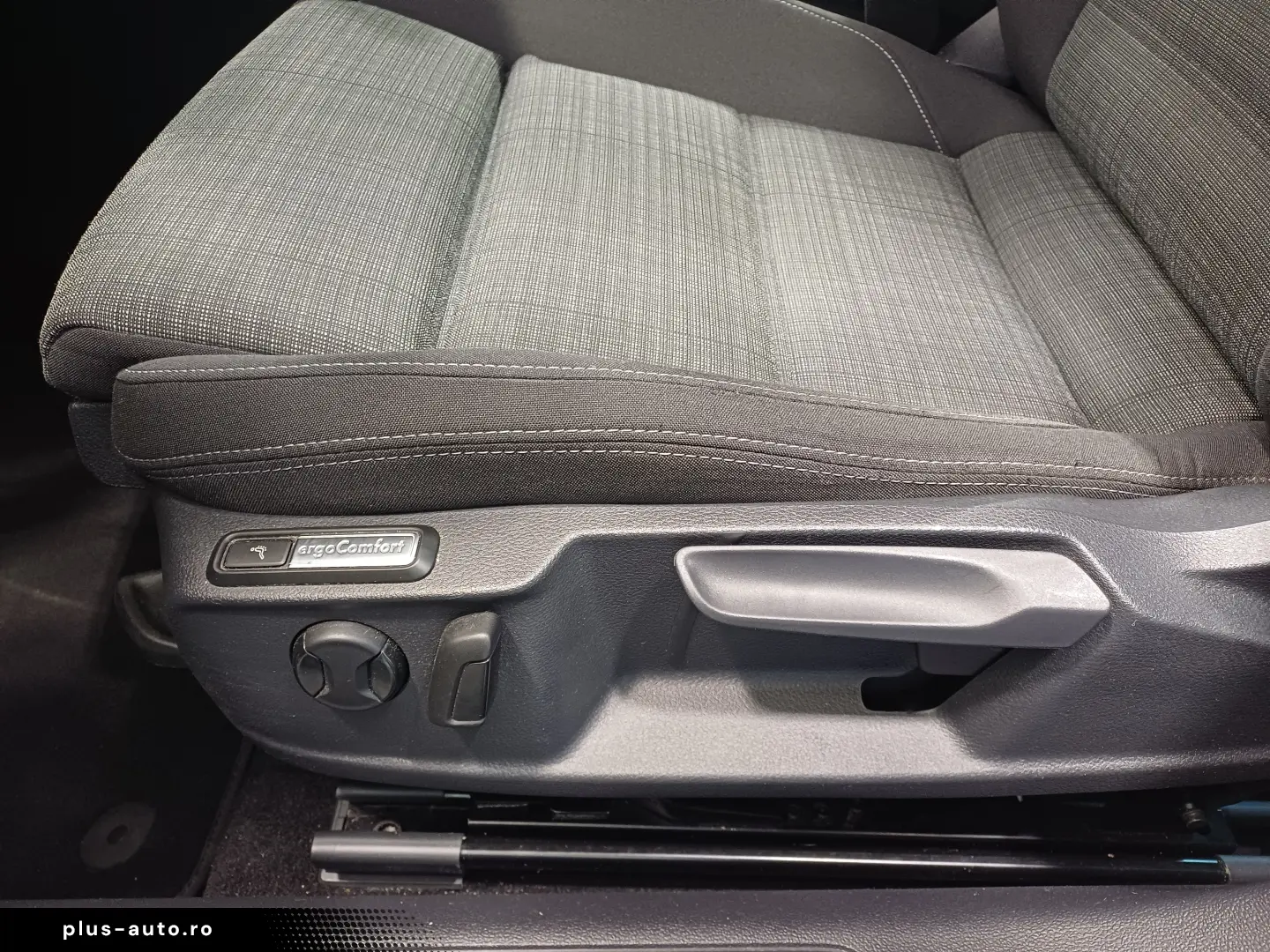 VW Passat Variant Business TDI DSG