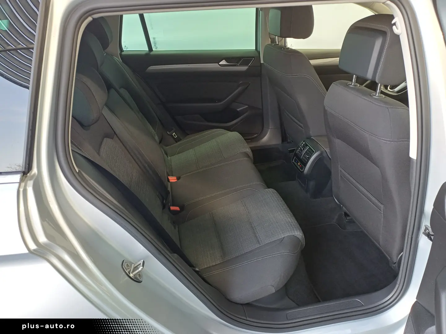 VW Passat Variant Business TDI DSG