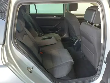 VW Passat Variant Business TDI DSG