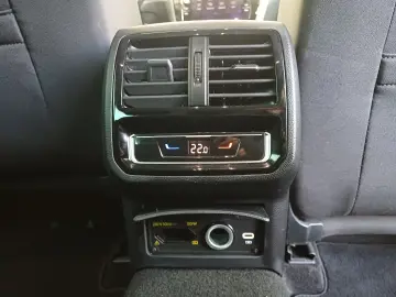 VW Passat Variant Business TDI DSG