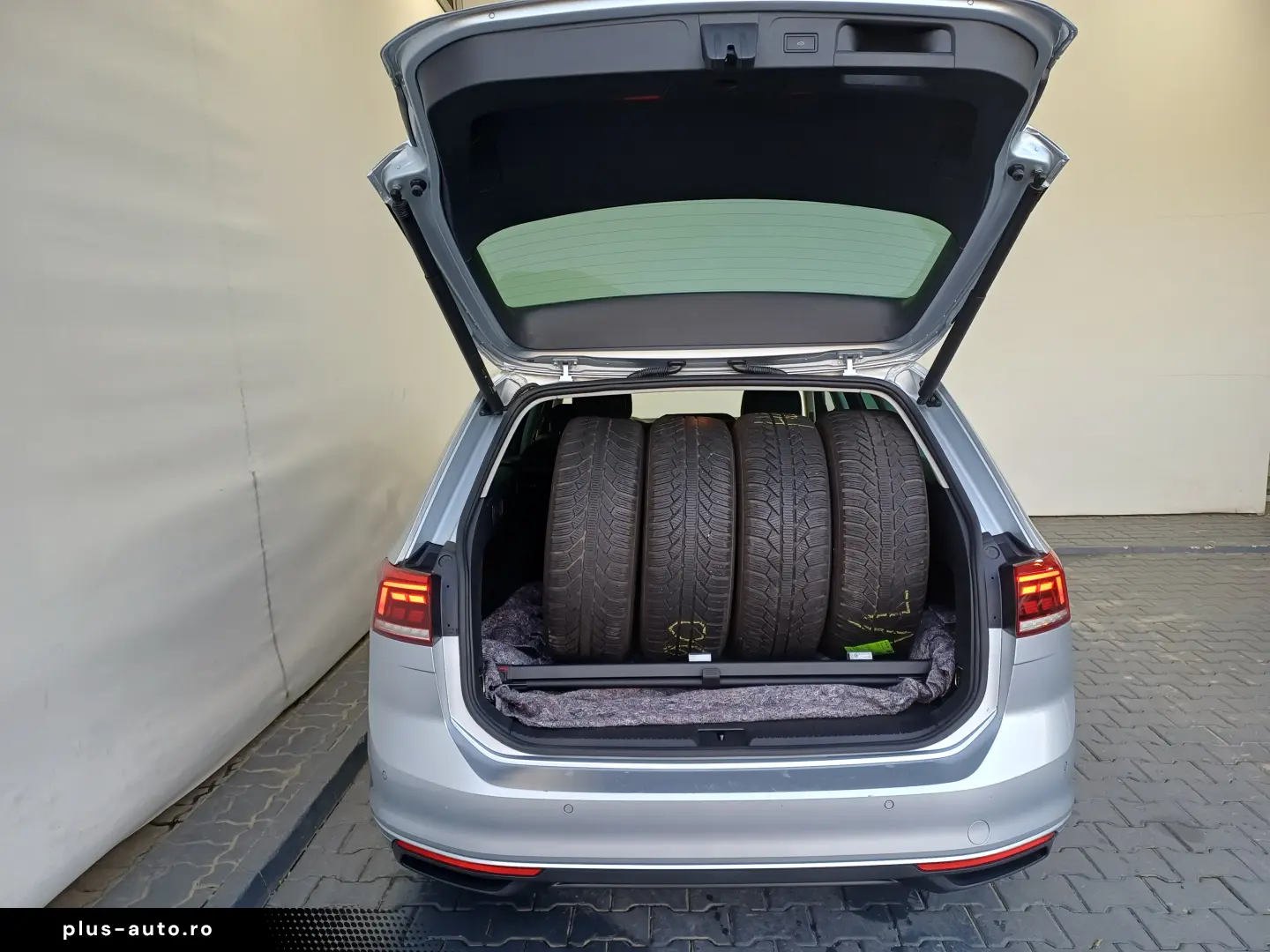 VW Passat Variant Business TDI DSG