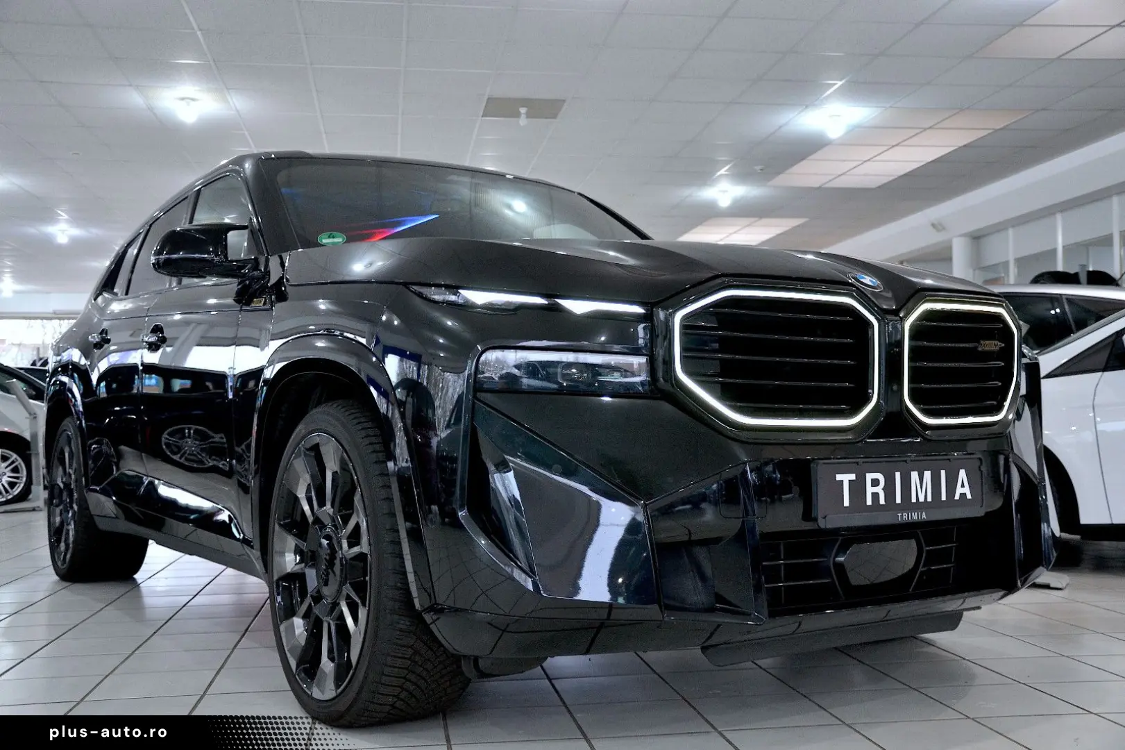 BMW XM BOWERS & WILKINS   SOFT CLOSE   360