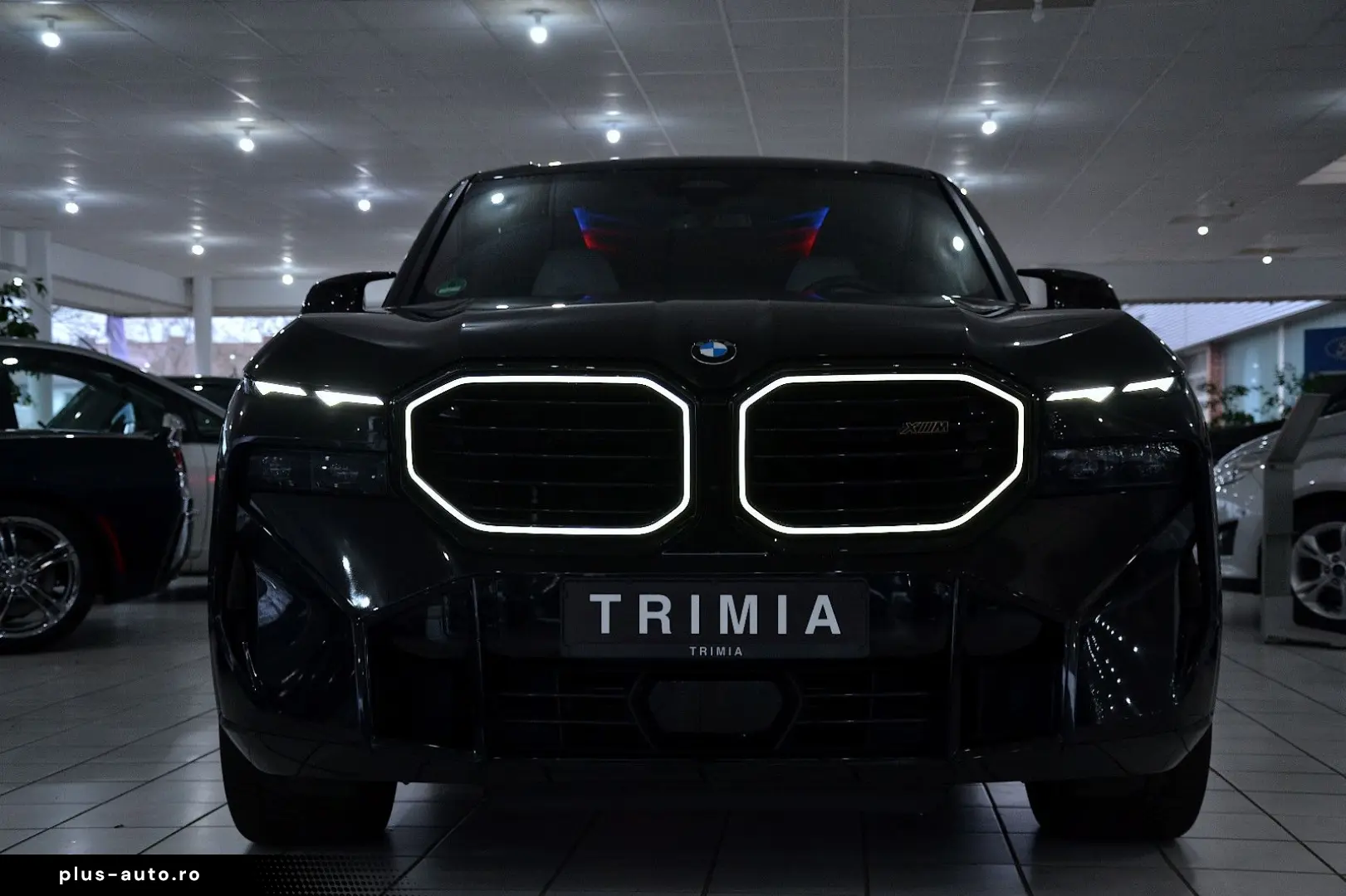 BMW XM BOWERS & WILKINS   SOFT CLOSE   360