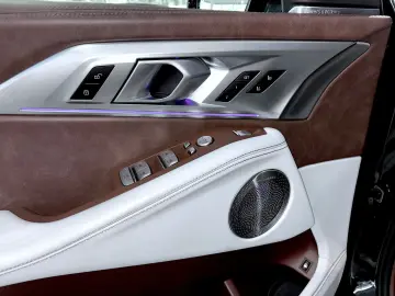 BMW XM BOWERS & WILKINS   SOFT CLOSE   360