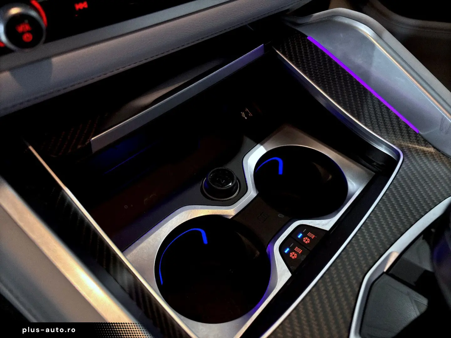 BMW XM BOWERS & WILKINS   SOFT CLOSE   360