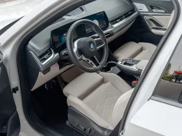 BMW X1 20d M SPORT.PANO.DR.ASS.PRO.HUD.360.LHZ.5 80