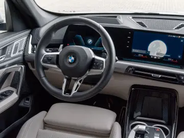 BMW X1 20d M SPORT.PANO.DR.ASS.PRO.HUD.360.LHZ.5 80