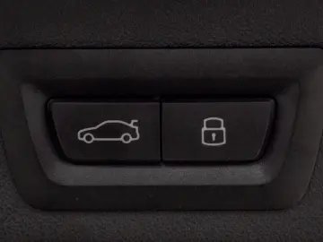 BMW X1 20d M SPORT.PANO.DR.ASS.PRO.HUD.360.LHZ.5 80