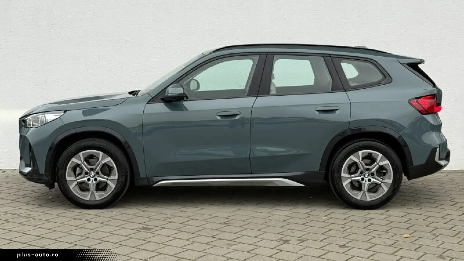 BMW X1 xDrive20d xLine AHK HUD LED  360 A-SITZ MEMO