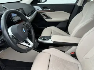 BMW X1 xDrive20d xLine AHK HUD LED  360 A-SITZ MEMO