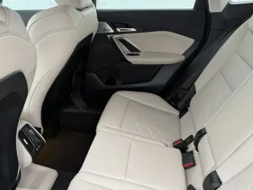 BMW X1 xDrive20d xLine AHK HUD LED  360 A-SITZ MEMO