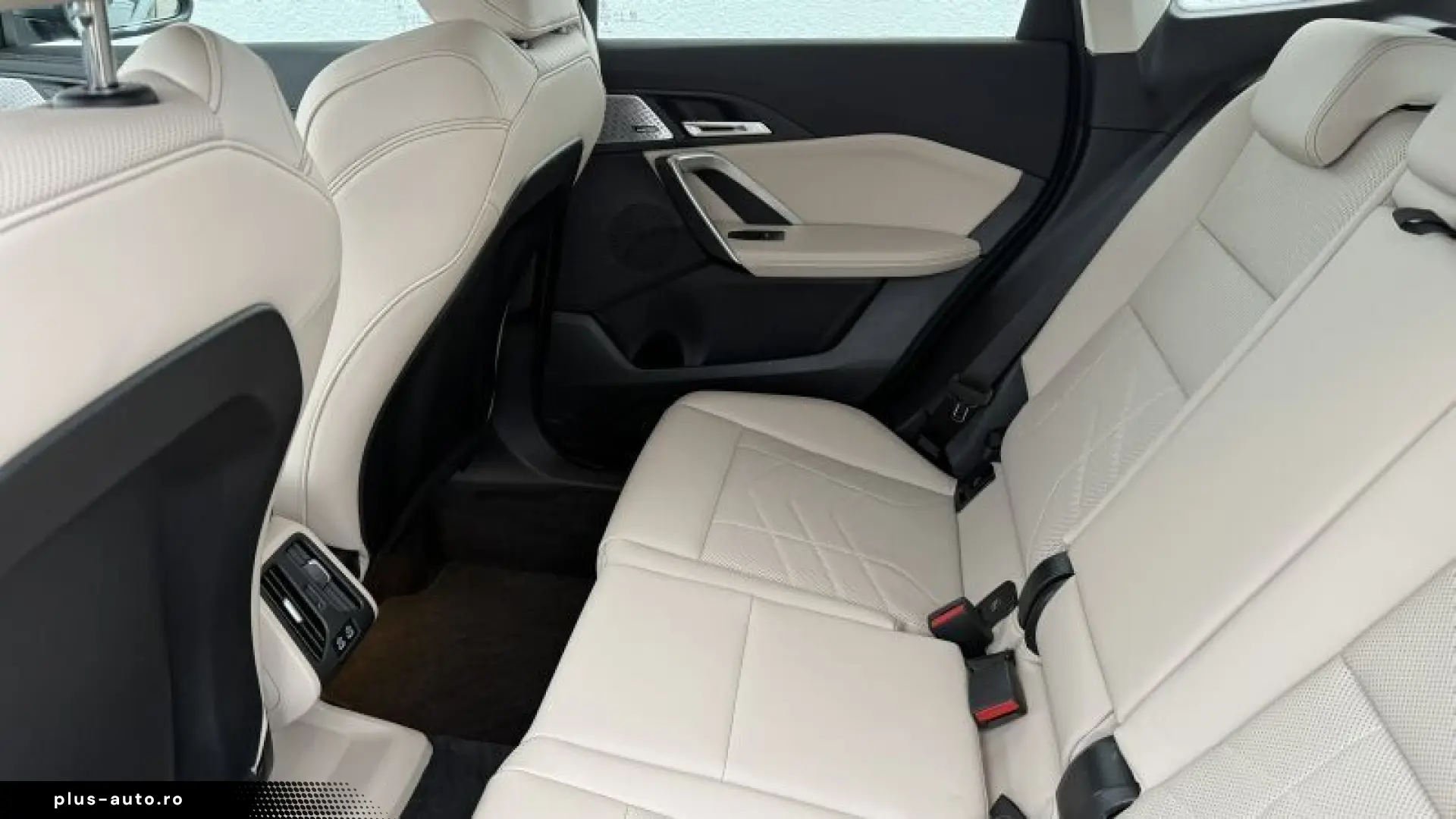 BMW X1 xDrive20d xLine AHK HUD LED  360 A-SITZ MEMO