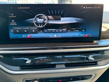 BMW X6 30d xDrive MSport ACC HUD PANO HARMAN LUFT...